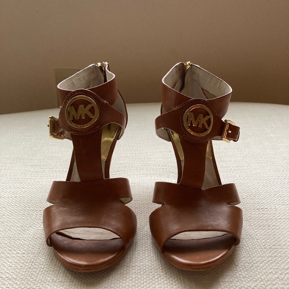 Michael Kors Brown leather shoes